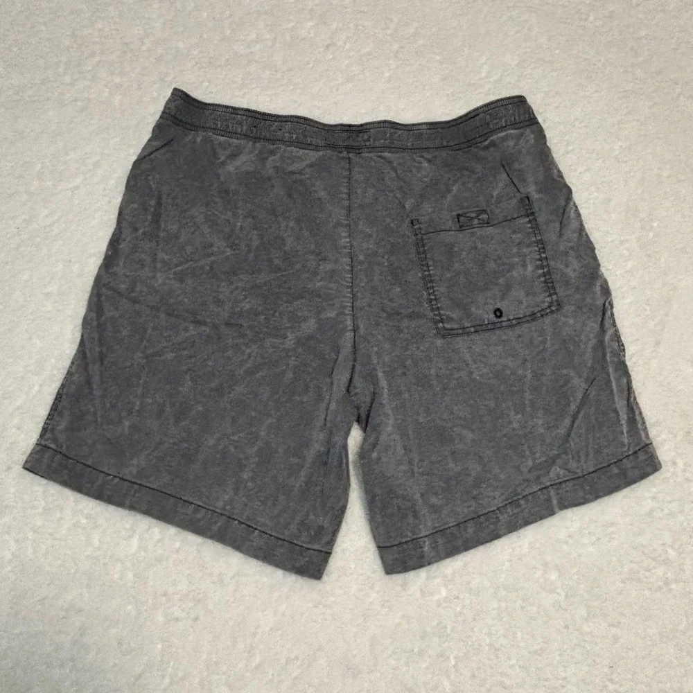 American Eagle Men Gray Maui Design Board Shorts